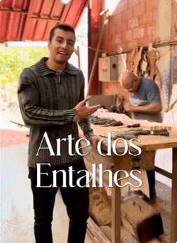 Para quem valoriza o atemporal criado a mão, especialmente a você. De?Coração ??