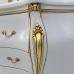 Cômoda Bombe Americana Chloé 3 Gavetas Laca Branco Apliques Folheado a Ouro