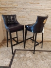 Banqueta Contemporânea Estofada