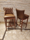 Banqueta Contemporânea Estofada
