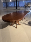 MESA DE JANTAR MACIÇA - BASE TORNEADA