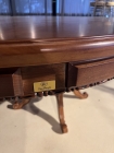 MESA DE JANTAR MACIÇA - BASE TORNEADA