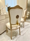 Cadeira Luís XV com Detalhe Decorativo